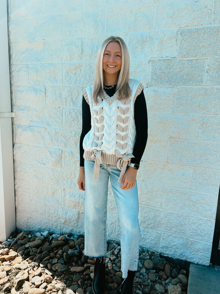 Sweet Fling Bow Sweater Vest