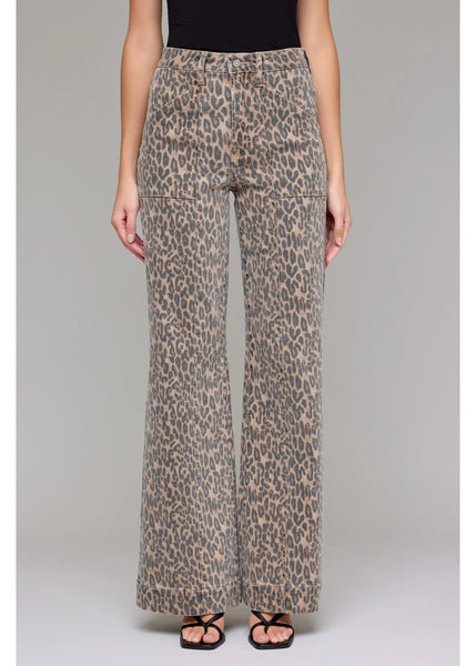 Hidden - Happi 33" Inseam Wide Comfort Flare Jean - Cheetah