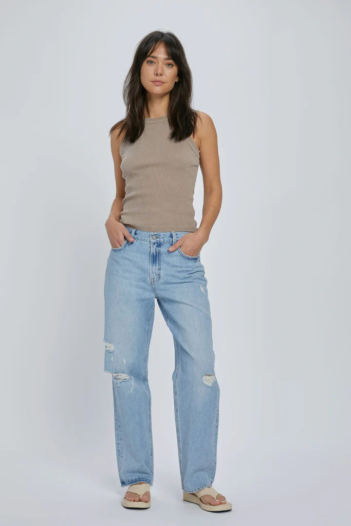 Hidden - BAILEY - Light Wash Relaxed Boyfriend Jean