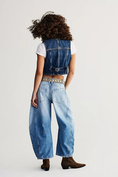 Free People - Good Luck Mid-Rise Barrel Jeans - BARNYARD BLUE