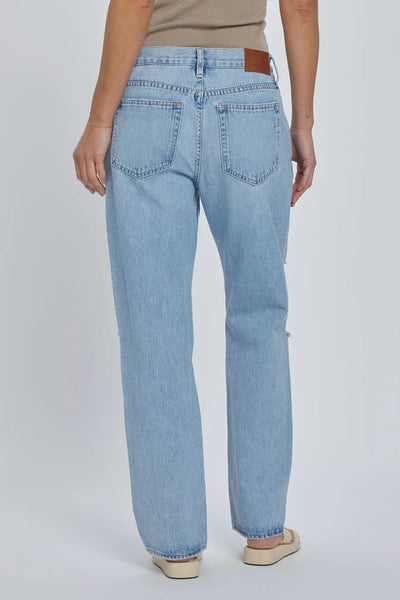 Hidden - BAILEY - Light Wash Relaxed Boyfriend Jean