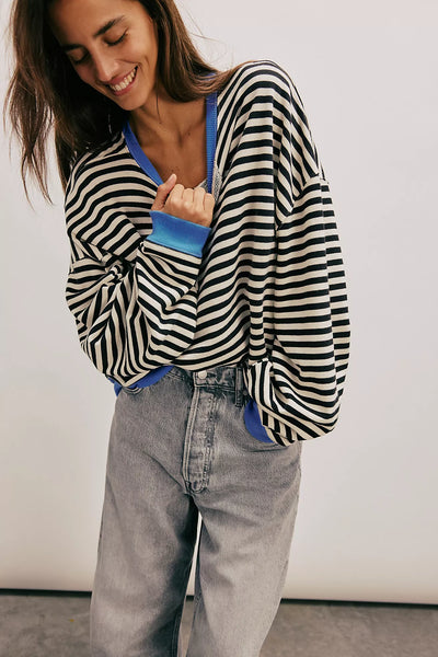 Free People -Classic Striped Oversized Crewneck -  BLACK COMBO